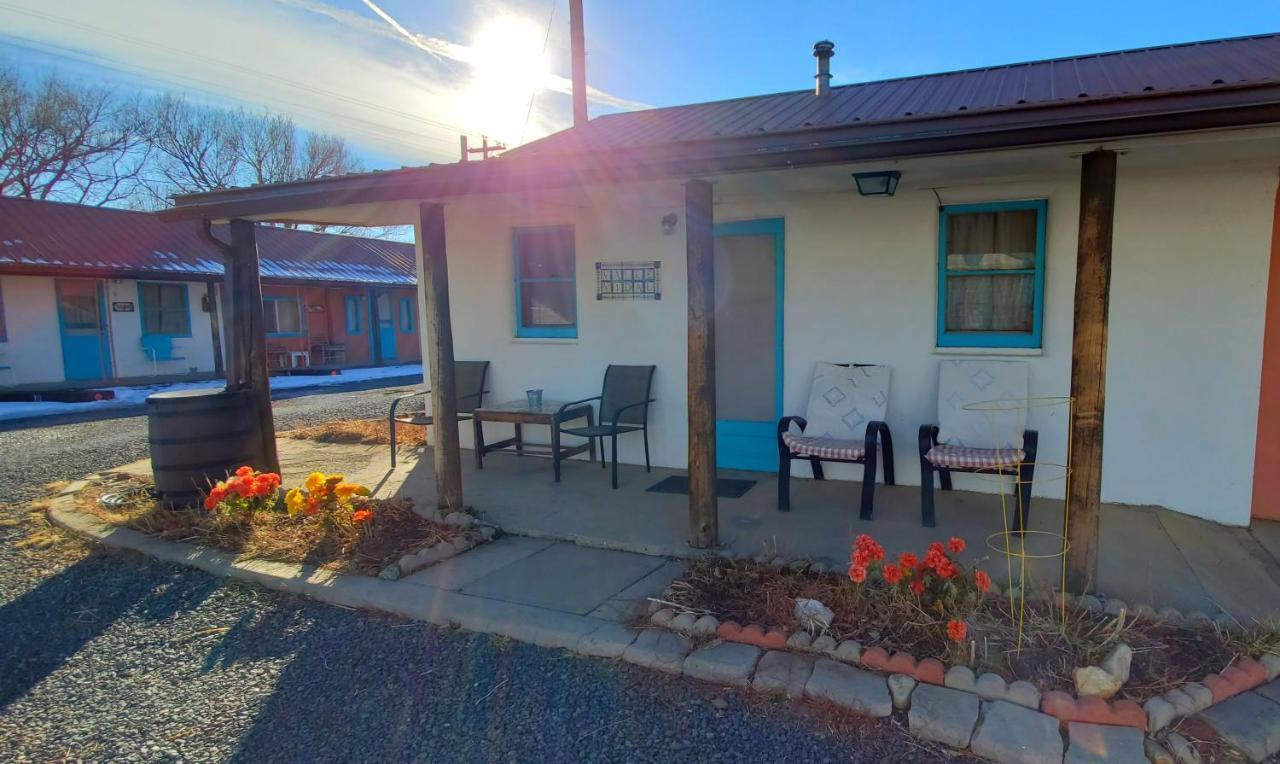 Hikers Cimarron Inn & Rv Park Bagian luar foto