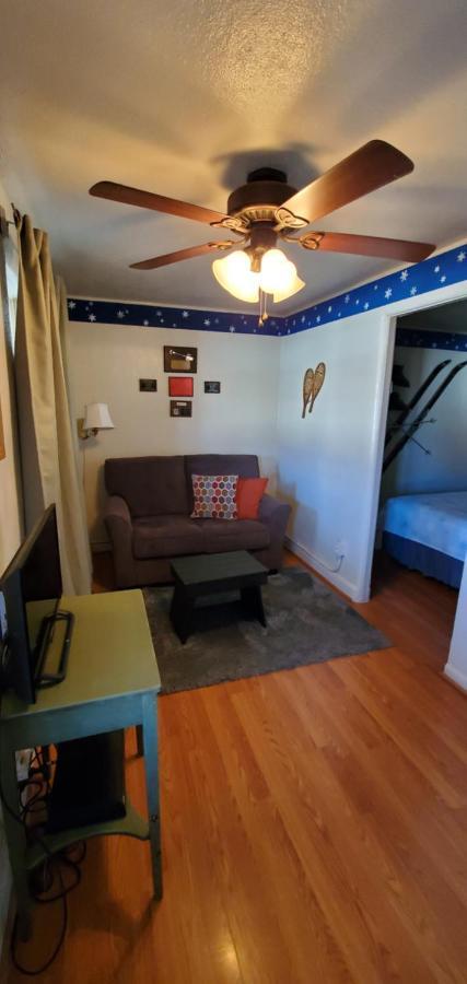 Hikers Cimarron Inn & Rv Park Bagian luar foto