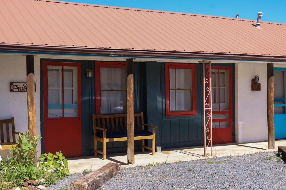Hikers Cimarron Inn & Rv Park Bagian luar foto