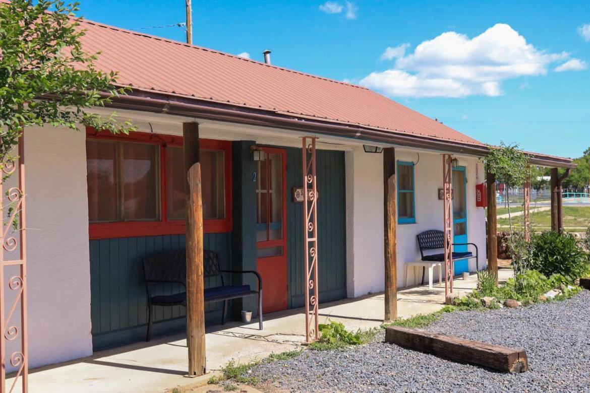 Hikers Cimarron Inn & Rv Park Bagian luar foto